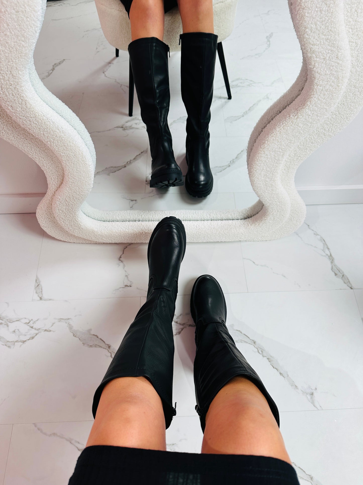 Anetta™ | Bottes hautes noires à semelle épaisse