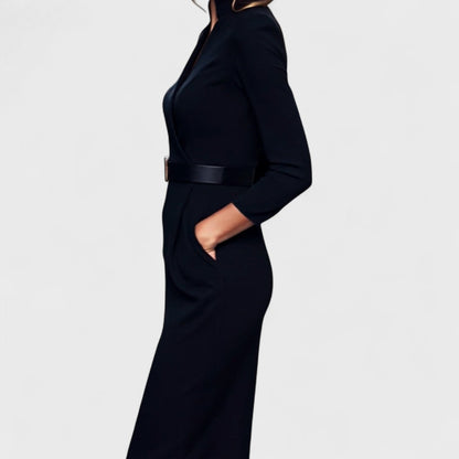 Mandarin™ | Robe Noire Élégante avec Ceinture et Col Mandarin