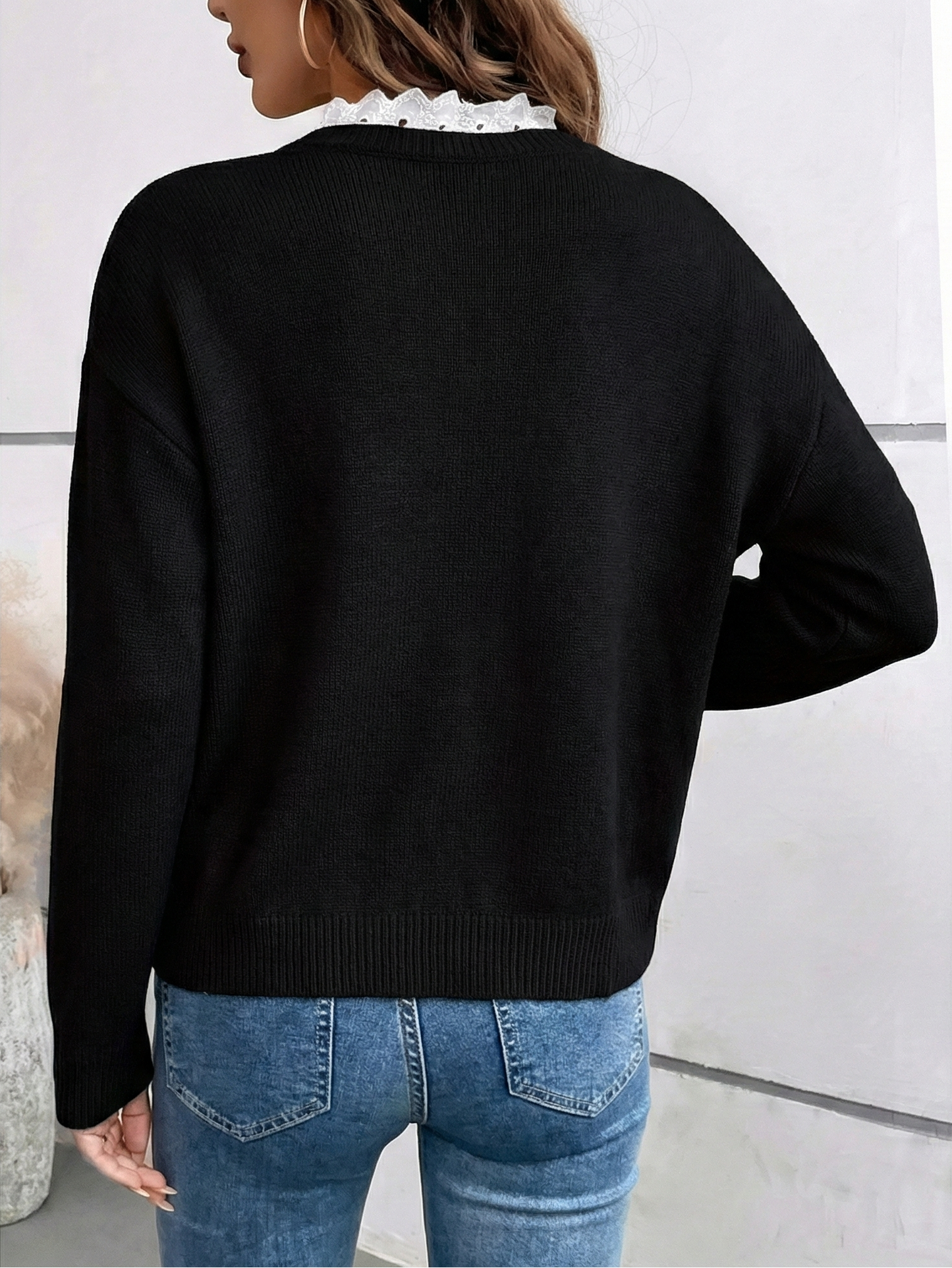 Céline™ | Pull Chic en Tricot avec Col en Dentelle Élégant