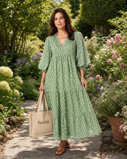 Jaqueline | Robe midi à manches trois-quarts et col en V, imprimée