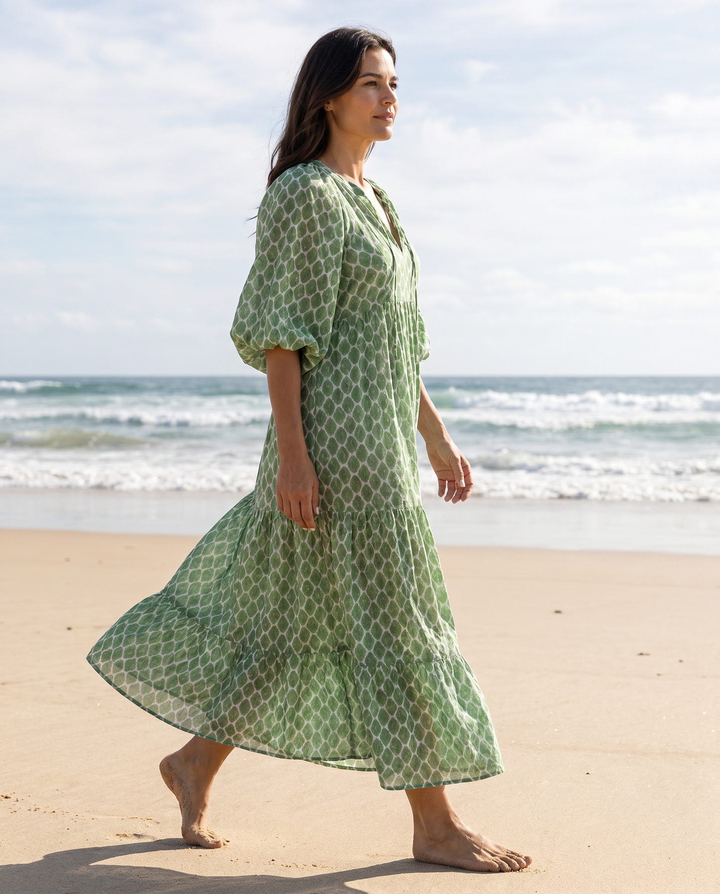 Jaqueline | Robe midi à manches trois-quarts et col en V, imprimée
